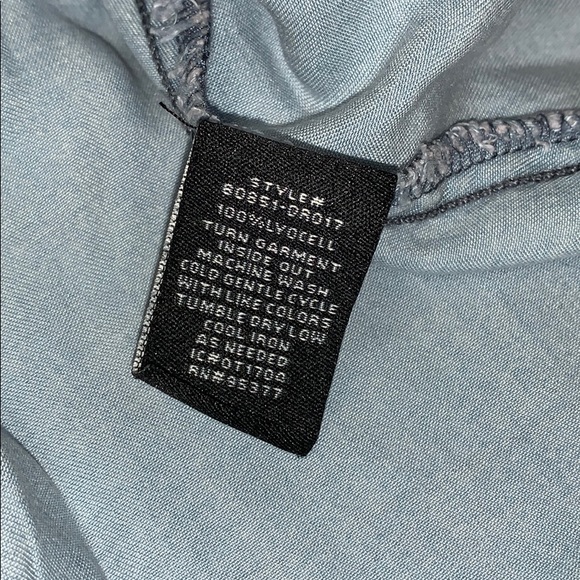 Sanctuary Off the Shoulder Chambray Top - Picture 6 of 7